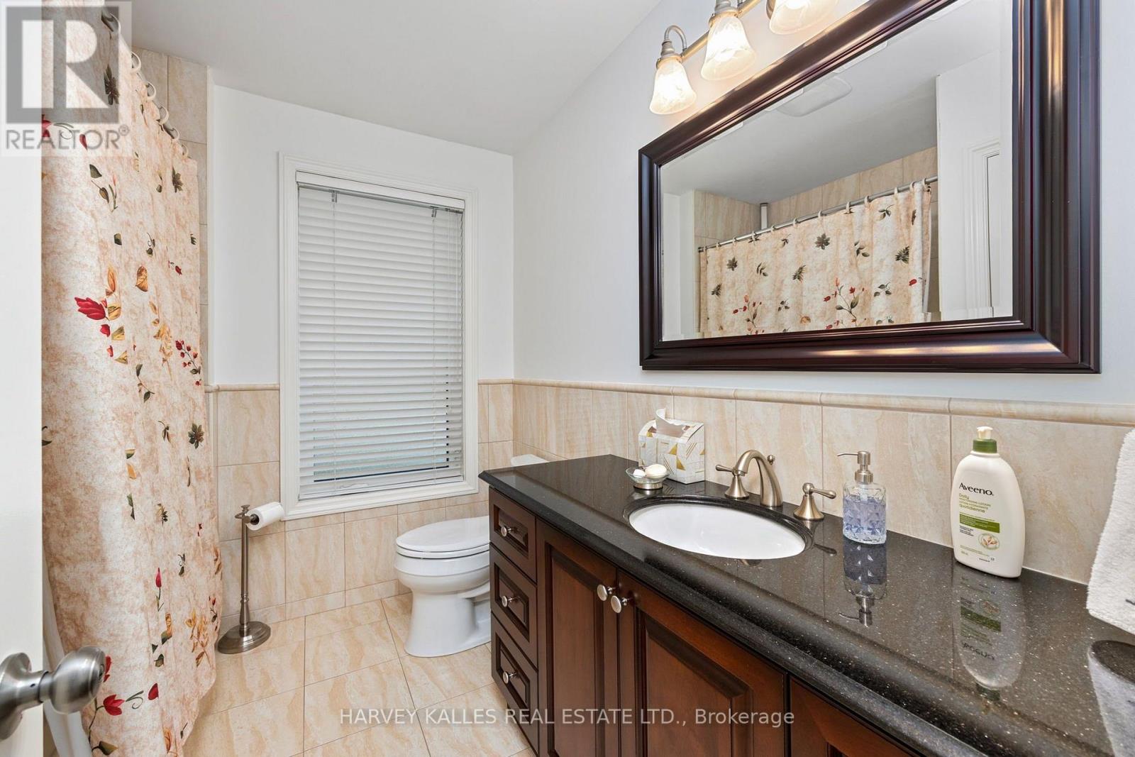 32 Acton Avenue, Toronto, Ontario  M3H 4G7 - Photo 14 - C13659602