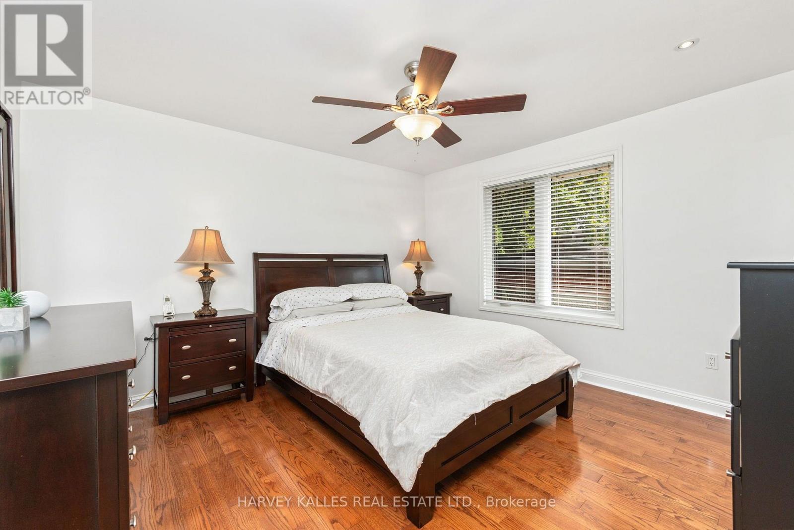 32 Acton Avenue, Toronto, Ontario  M3H 4G7 - Photo 16 - C13659602