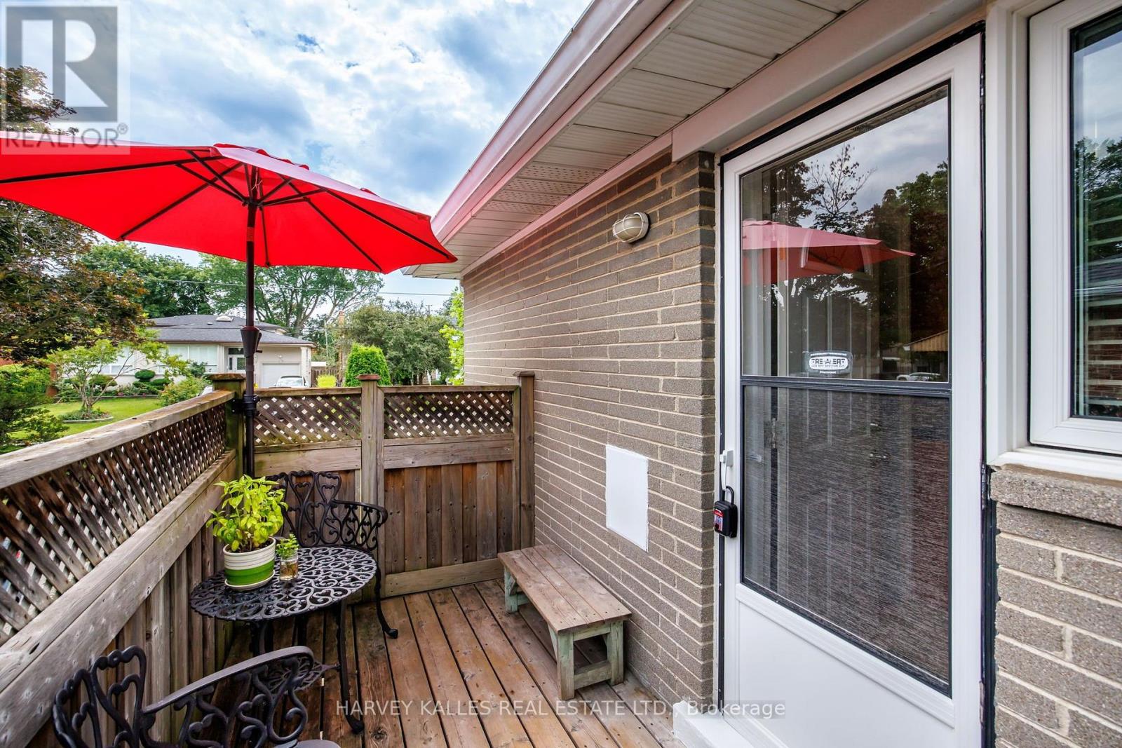 32 Acton Avenue, Toronto, Ontario  M3H 4G7 - Photo 31 - C13659602