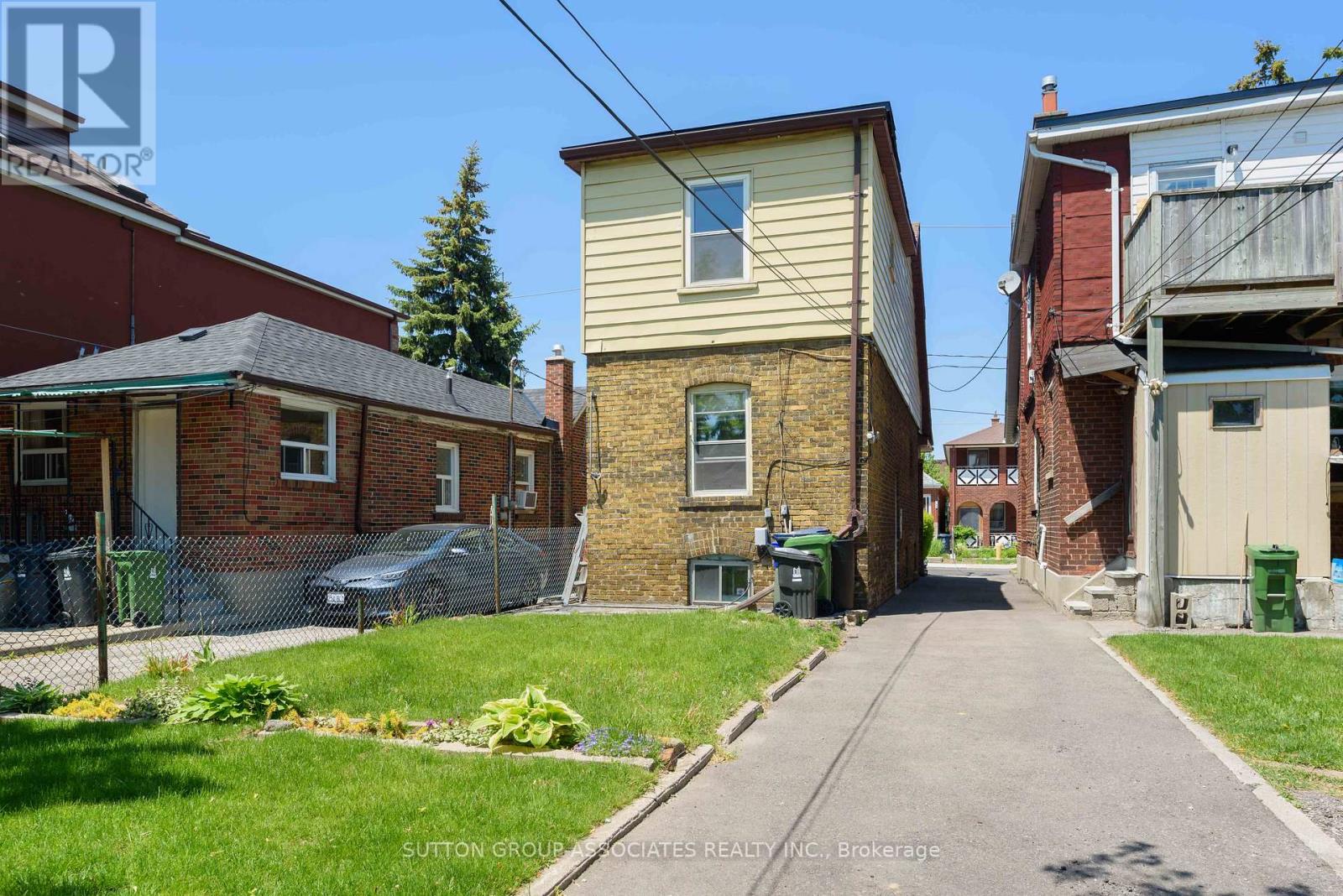 155 Earlsdale Avenue, Toronto, Ontario  M6E 1L3 - Photo 26 - C13659610