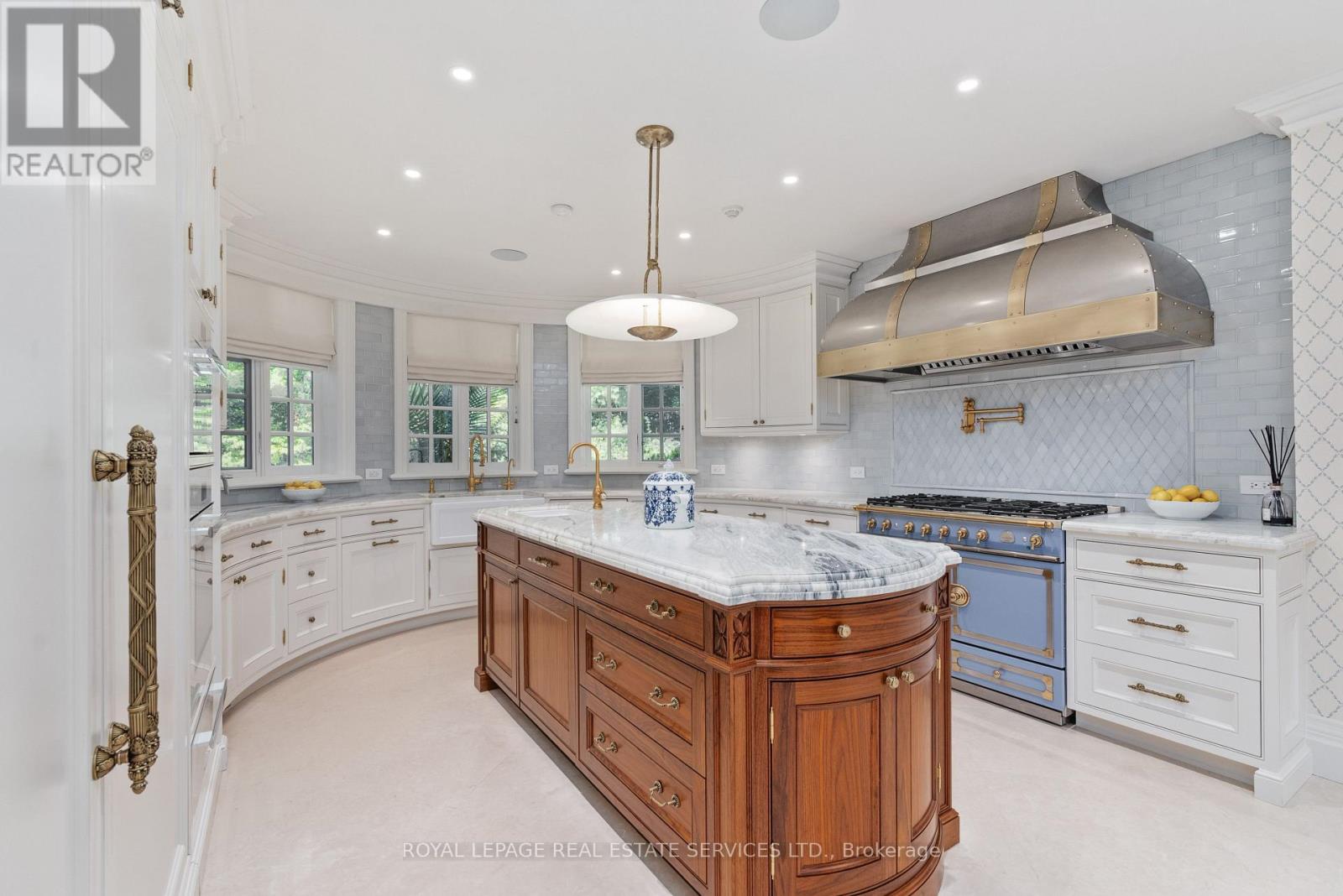 108 Sandringham Drive, Toronto, Ontario M3H 1C9 - Photo 8 - C13659630