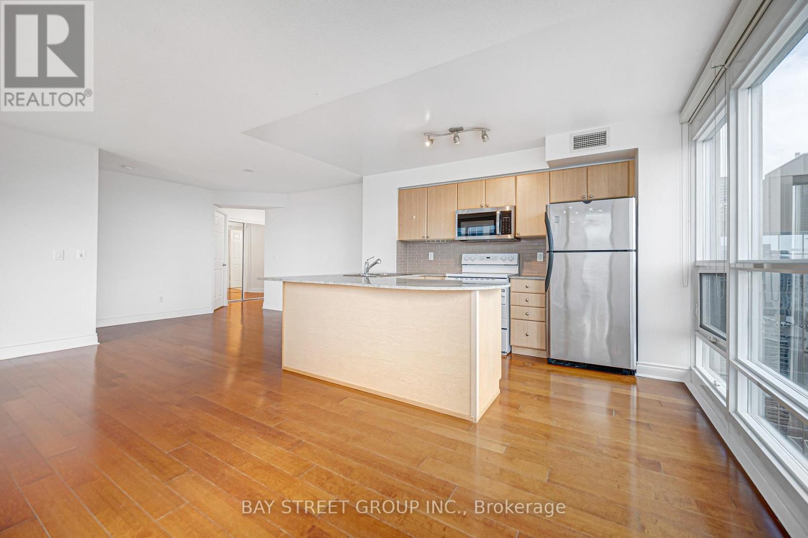 4105 - 763 Bay Street, Toronto, Ontario  M5G 2R3 - Photo 7 - C13659652