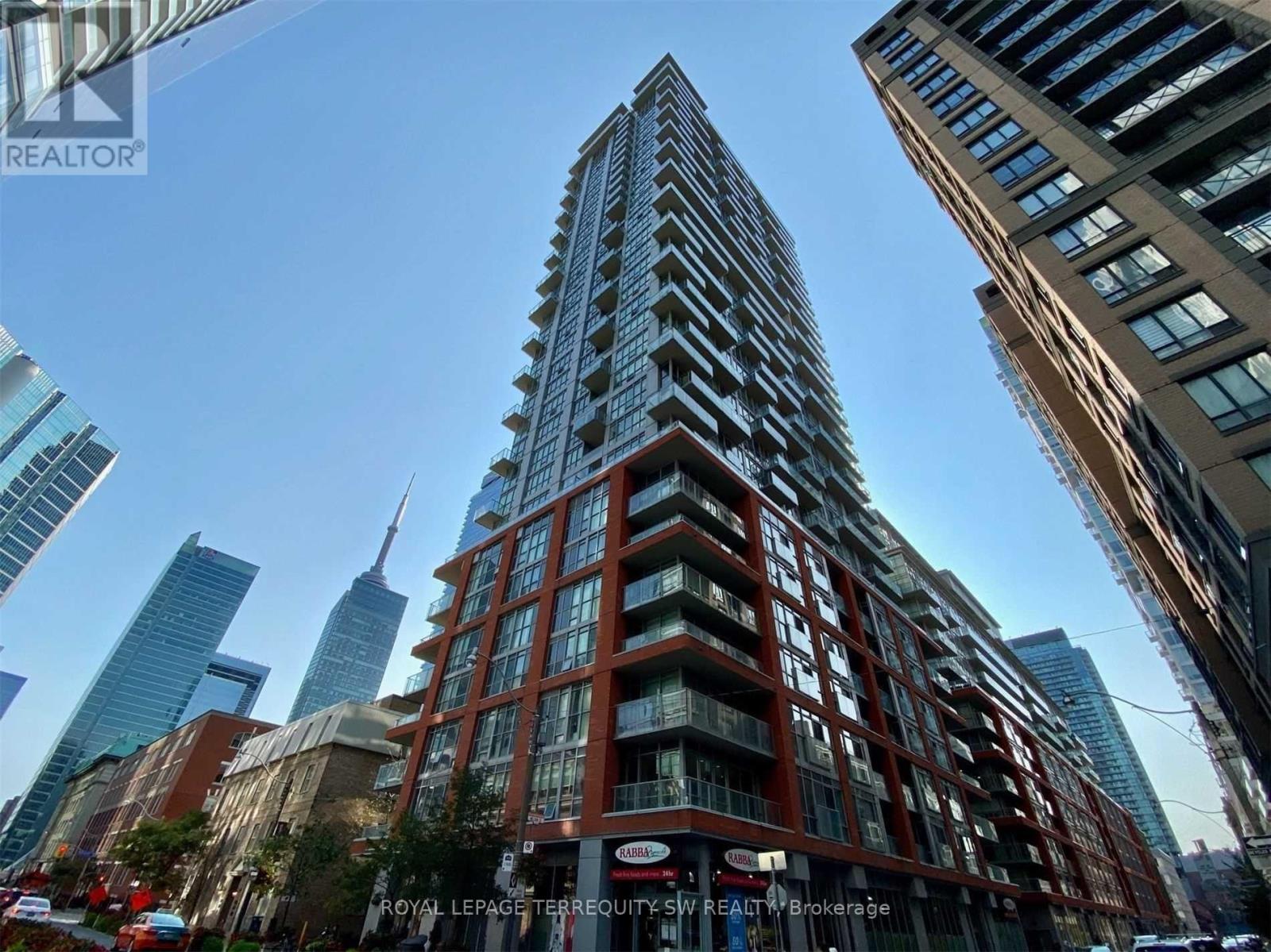 613 - 126 Simcoe Street, Toronto, Ontario M5H 4E6 - Photo 1 - C13659670