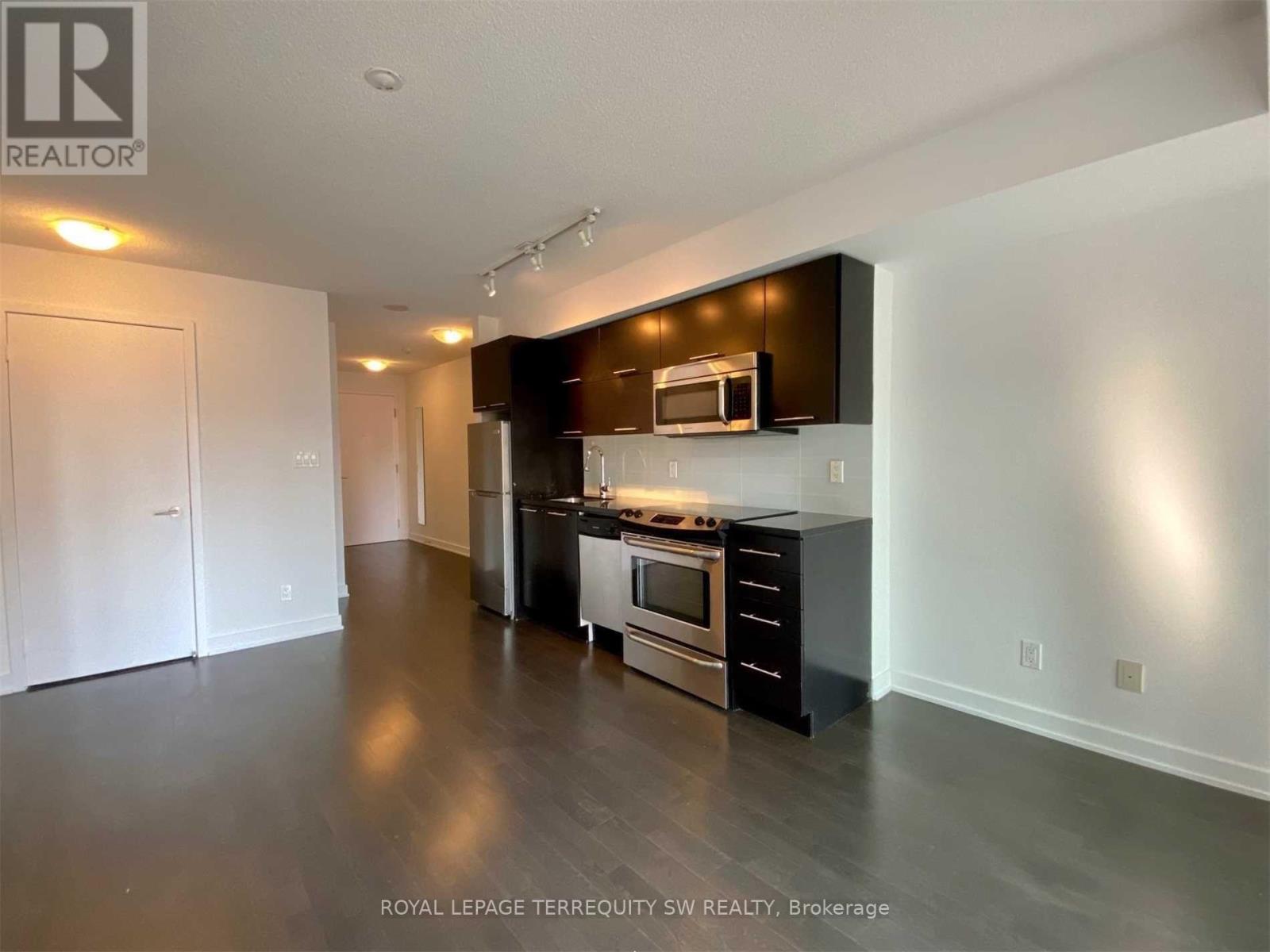 613 - 126 Simcoe Street, Toronto, Ontario M5H 4E6 - Photo 6 - C13659670