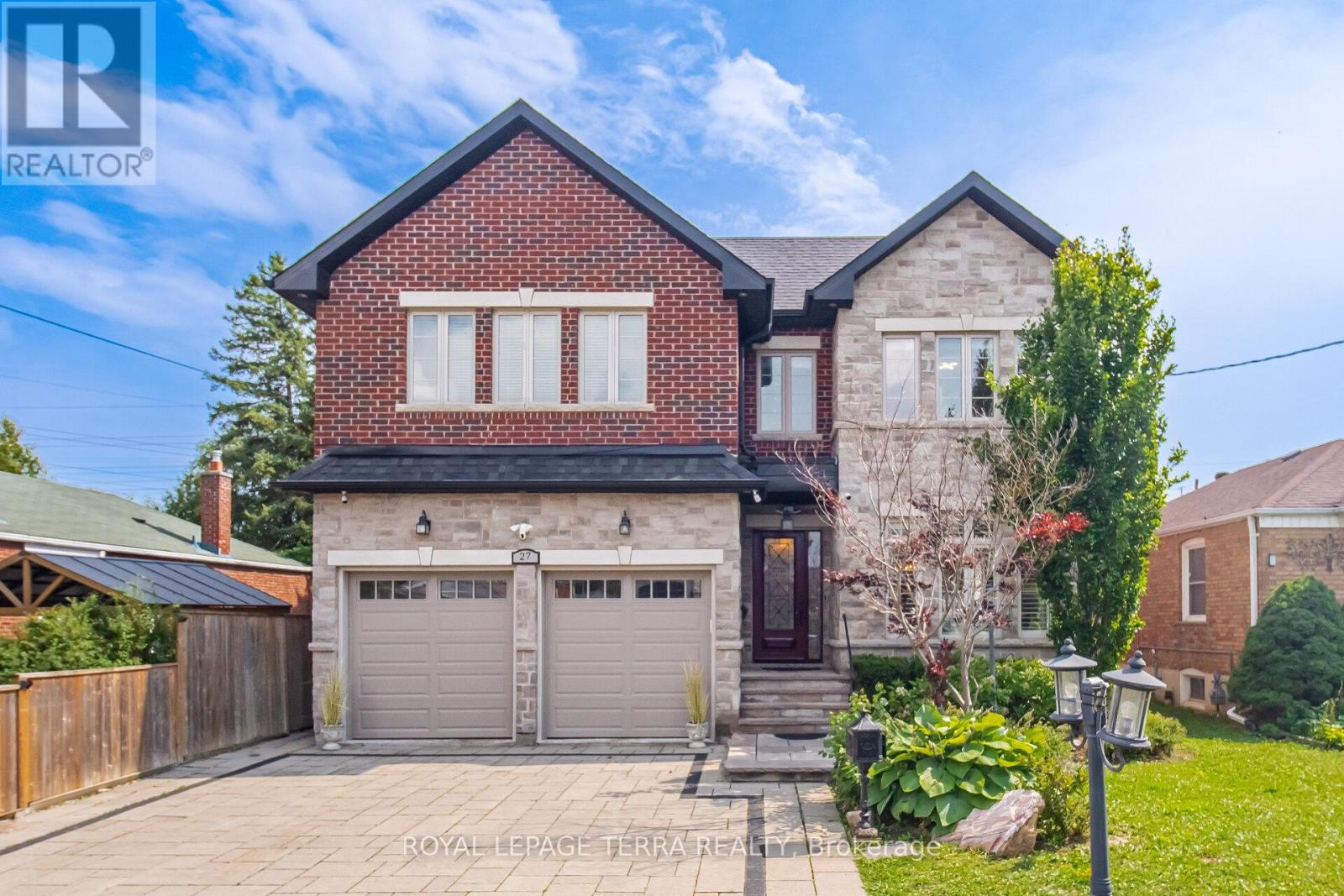 27 Minford Avenue, Toronto, Ontario  M1R 2B2 - Photo 2 - E13659488