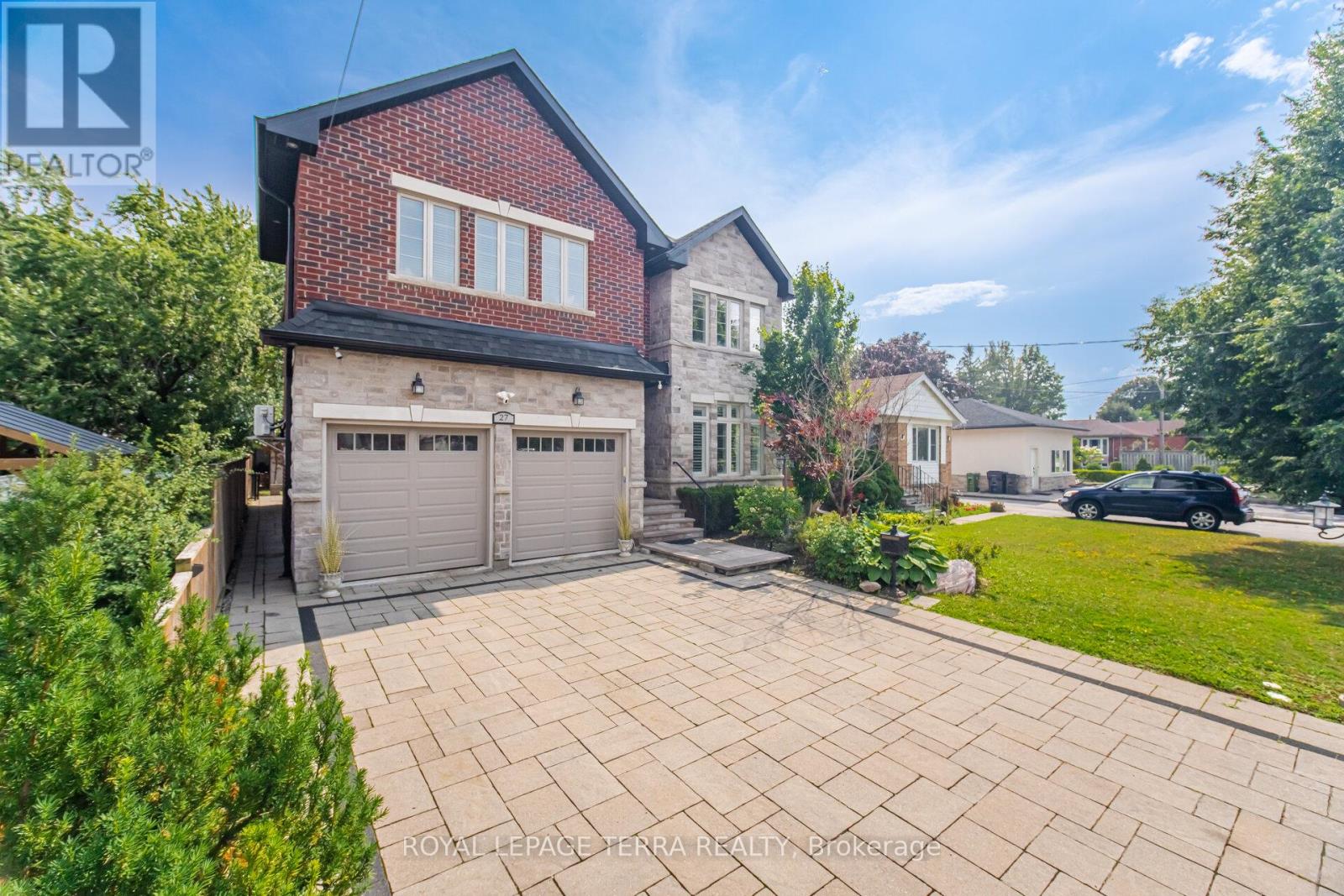 27 Minford Avenue, Toronto, Ontario  M1R 2B2 - Photo 3 - E13659488