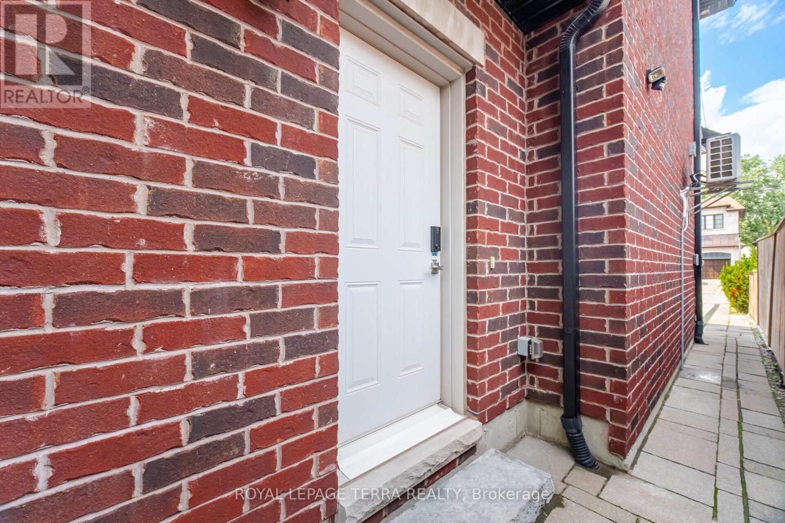 27 Minford Avenue, Toronto, Ontario  M1R 2B2 - Photo 49 - E13659488