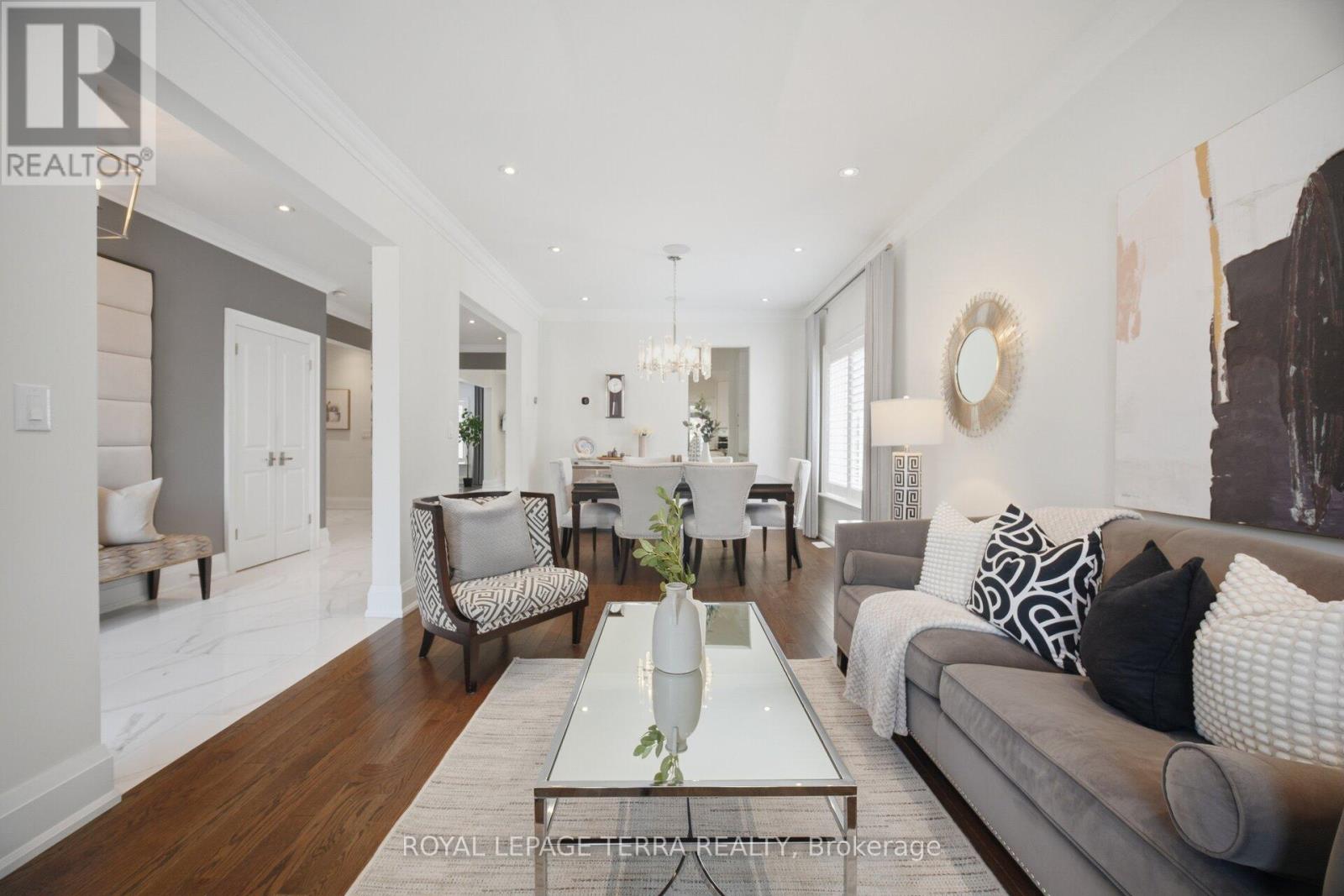 27 Minford Avenue, Toronto, Ontario  M1R 2B2 - Photo 8 - E13659488