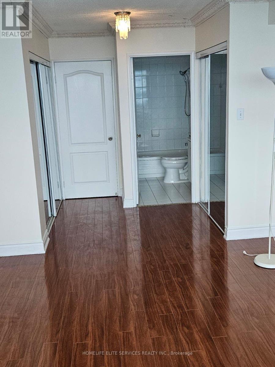 979 - 1 Greystone Walk Drive, Toronto, Ontario  M1K 5J3 - Photo 8 - E13659564