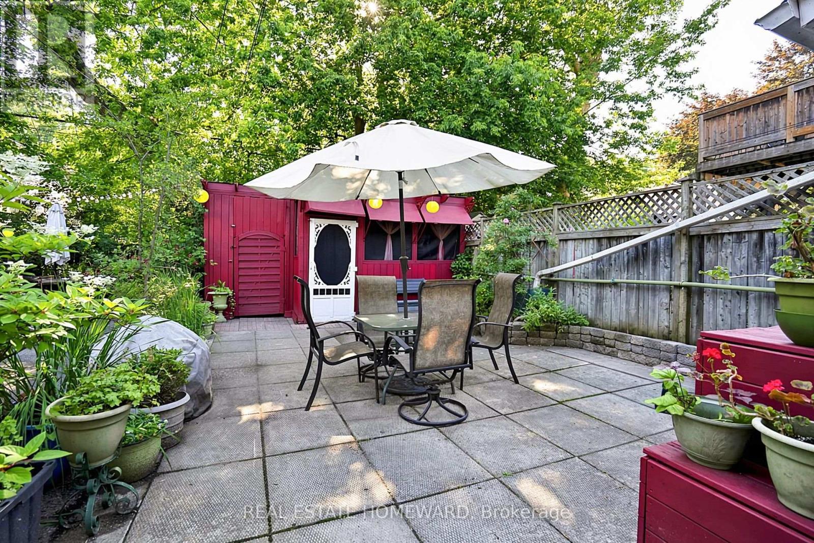190 Rhodes Avenue, Toronto, Ontario  M4L 3A1 - Photo 32 - E13659570