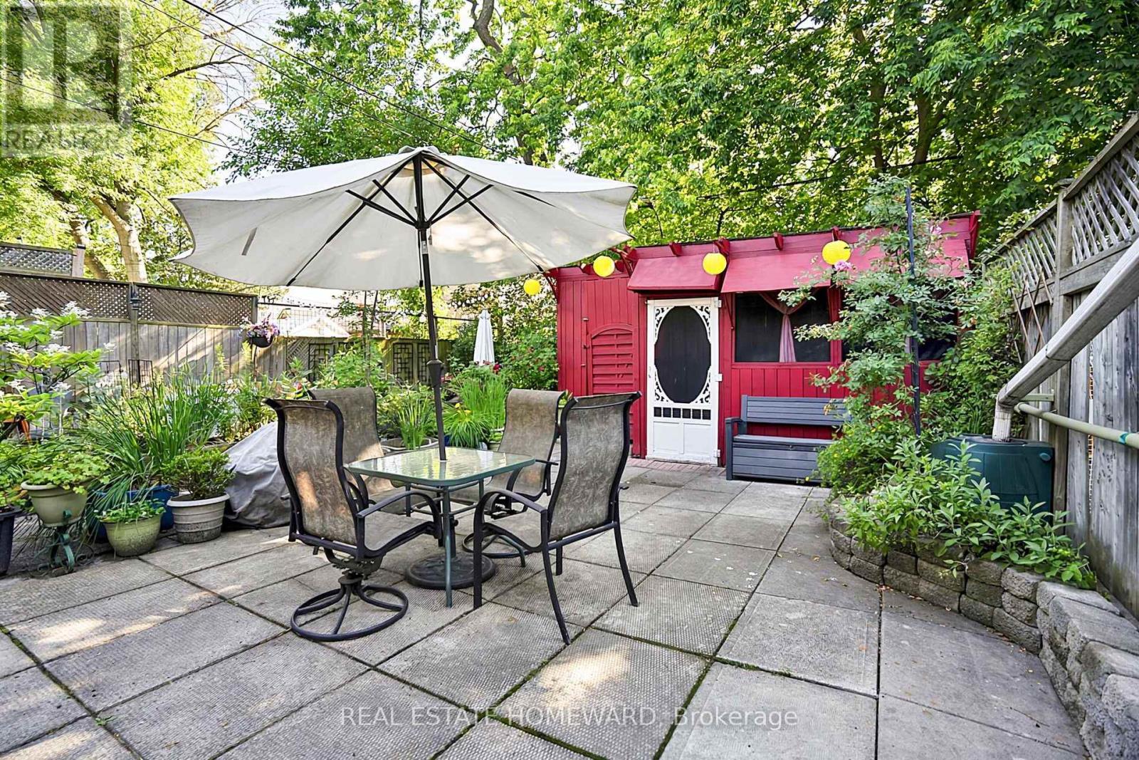 190 Rhodes Avenue, Toronto, Ontario  M4L 3A1 - Photo 33 - E13659570