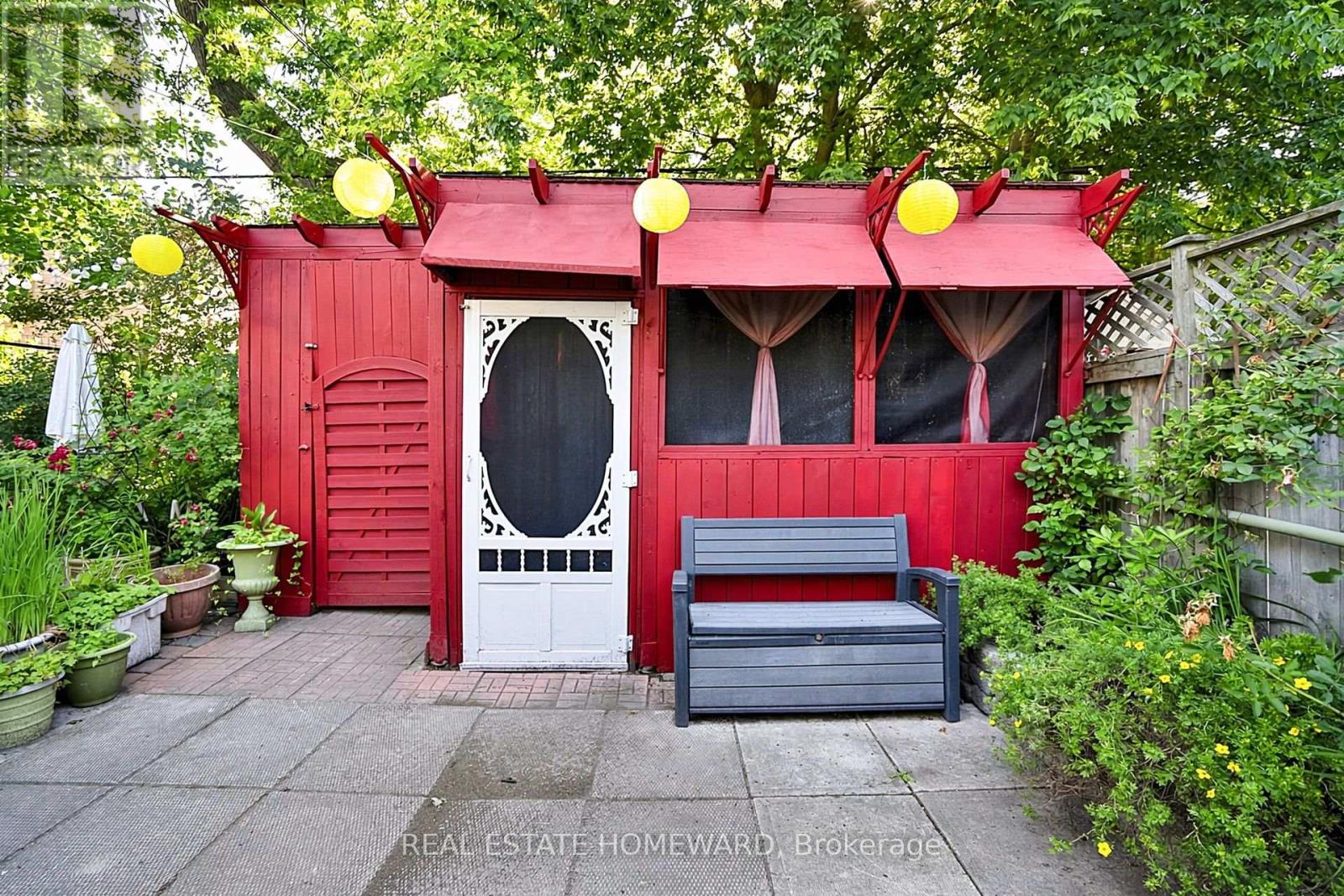 190 Rhodes Avenue, Toronto, Ontario  M4L 3A1 - Photo 35 - E13659570