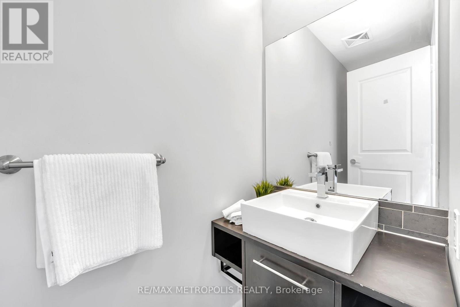 180 Borough Drive, Toronto, Ontario  M1P 0B5 - Photo 22 - E13659596