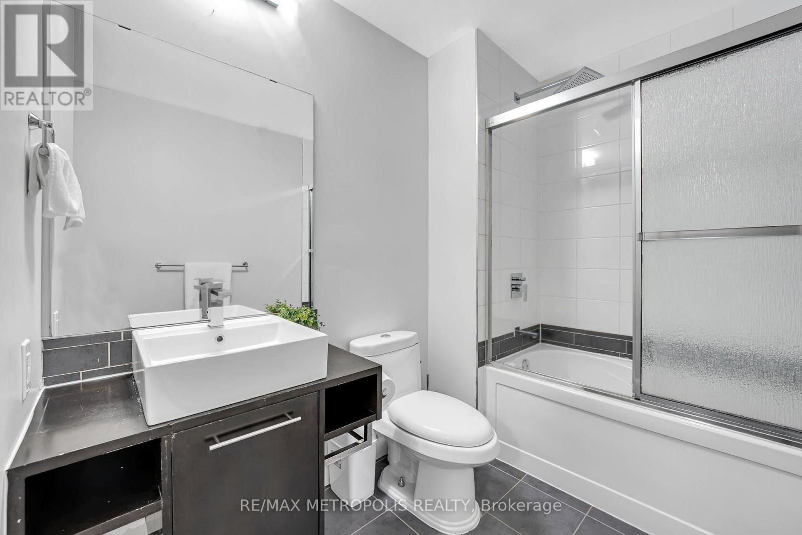 180 Borough Drive, Toronto, Ontario  M1P 0B5 - Photo 27 - E13659596