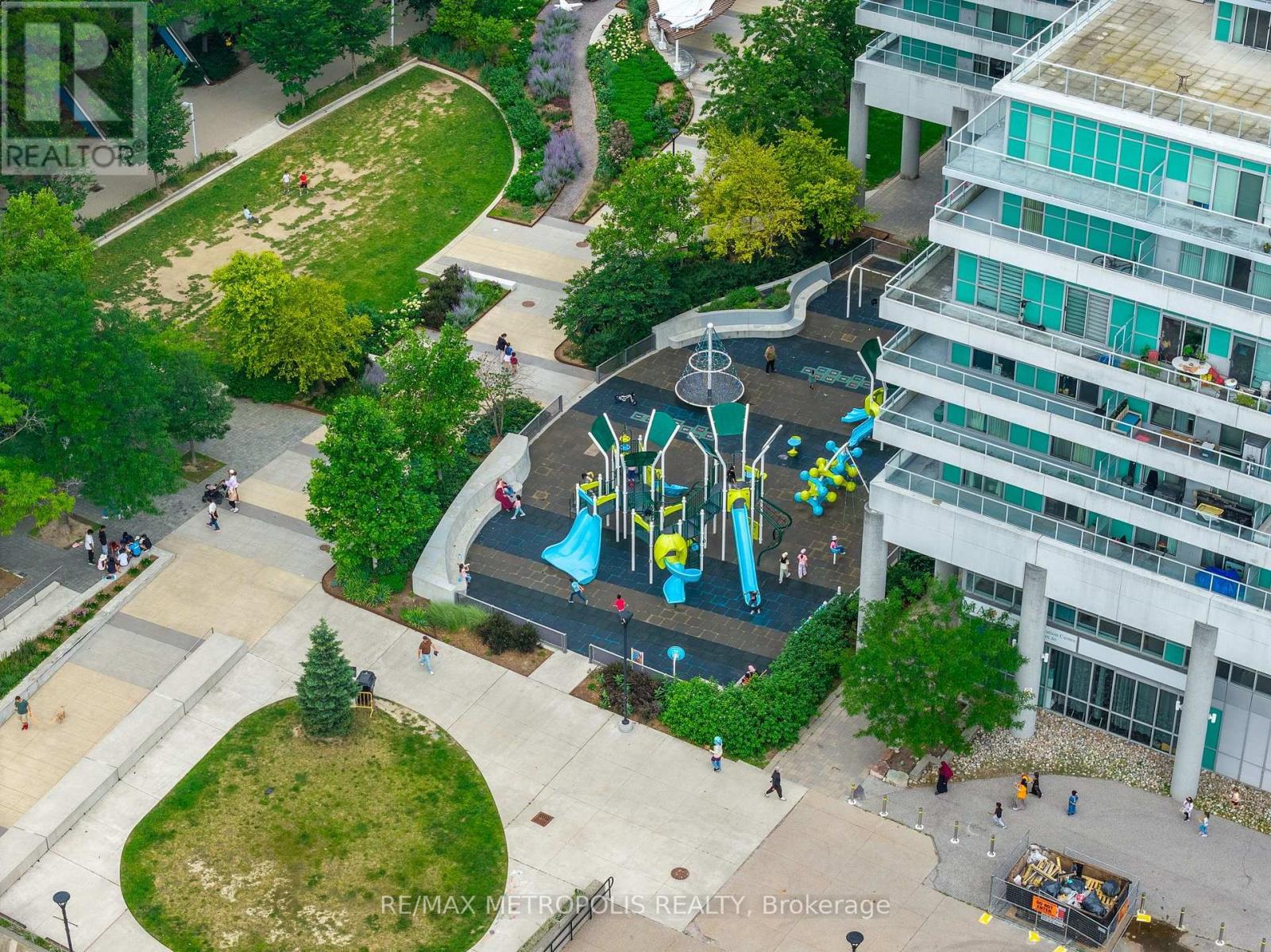 180 Borough Drive, Toronto, Ontario  M1P 0B5 - Photo 41 - E13659596