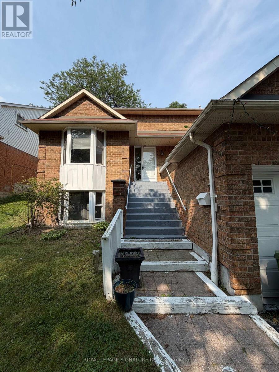MAIN - 41 BROADBRIDGE DRIVE, Toronto, Ontario