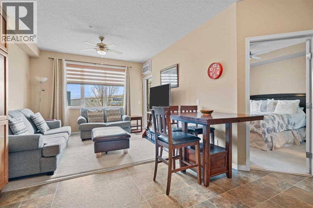 215, 43 Sunrise Loop SE, High River, Alberta  T1V 0A8 - Photo 4 - A2334153