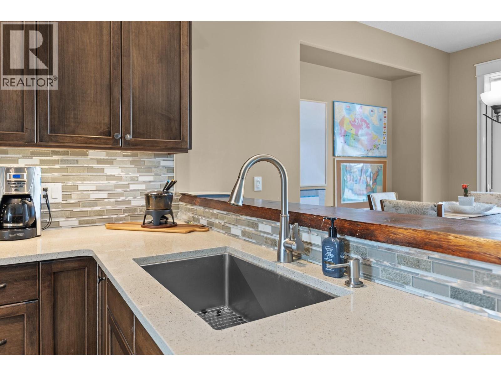 6555 Blackcomb Place, Vernon, British Columbia   - Photo 12 - 10387720