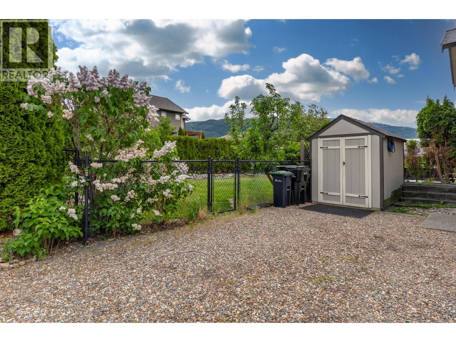 6555 Blackcomb Place, Vernon, British Columbia   - Photo 90 - 10387720
