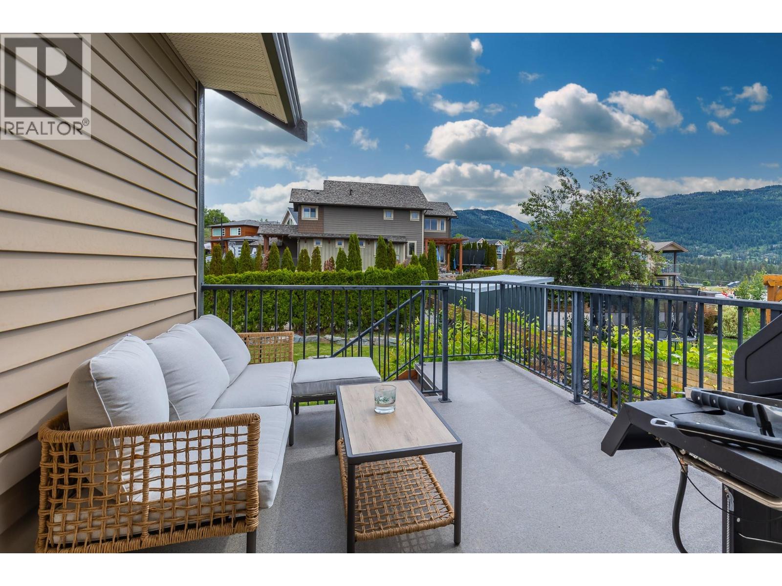 6555 Blackcomb Place, Vernon, British Columbia   - Photo 18 - 10387720