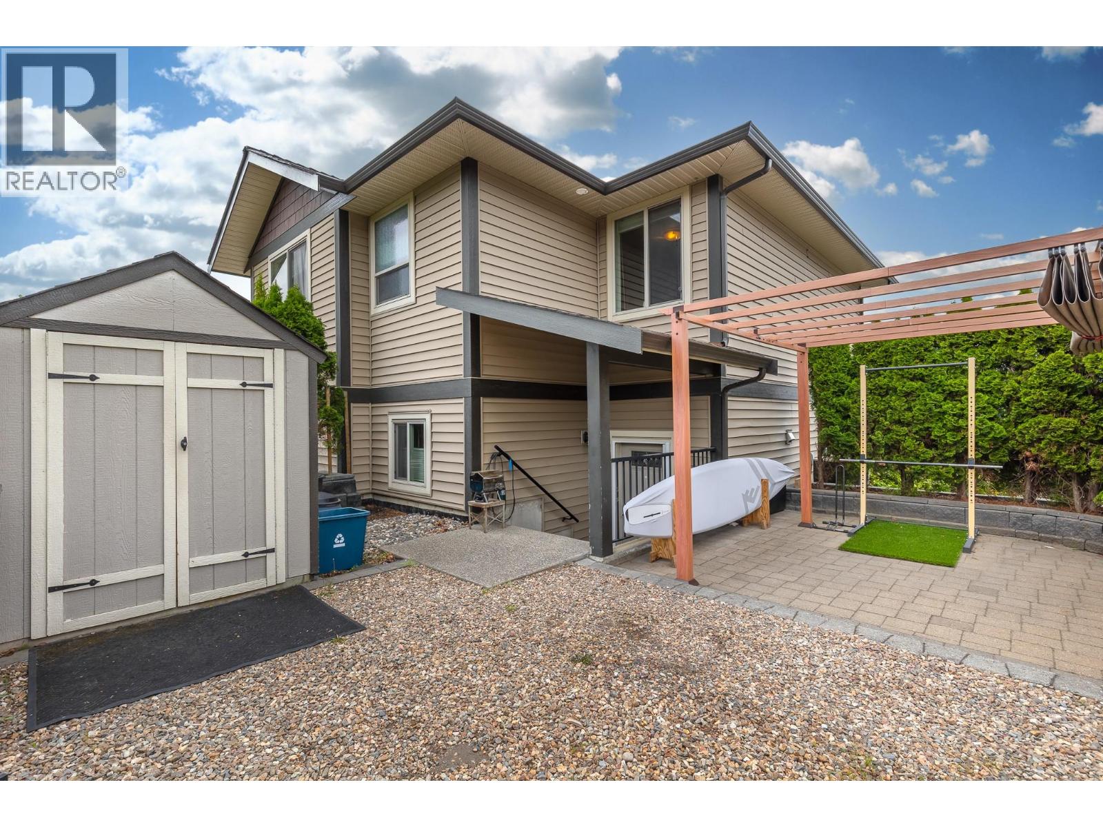 6555 Blackcomb Place, Vernon, British Columbia   - Photo 64 - 10387720