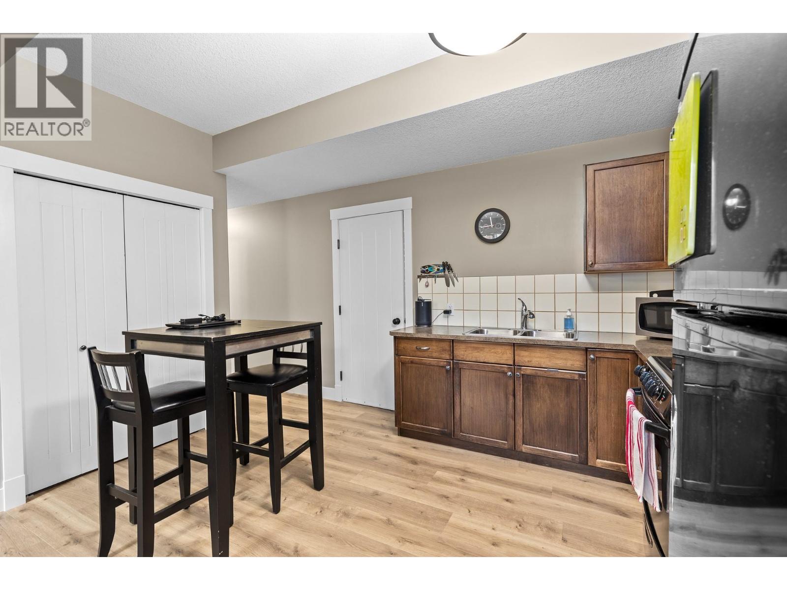 6555 Blackcomb Place, Vernon, British Columbia   - Photo 75 - 10387720