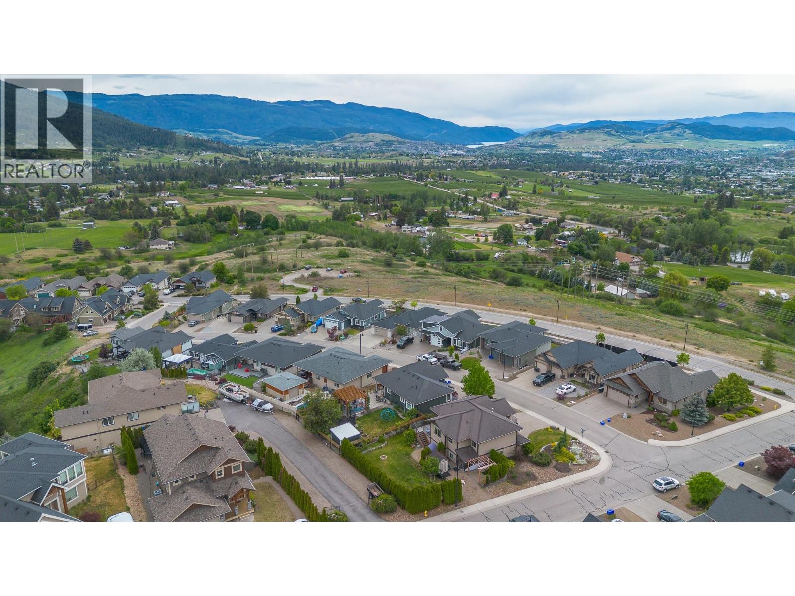 6555 Blackcomb Place, Vernon, British Columbia   - Photo 95 - 10387720