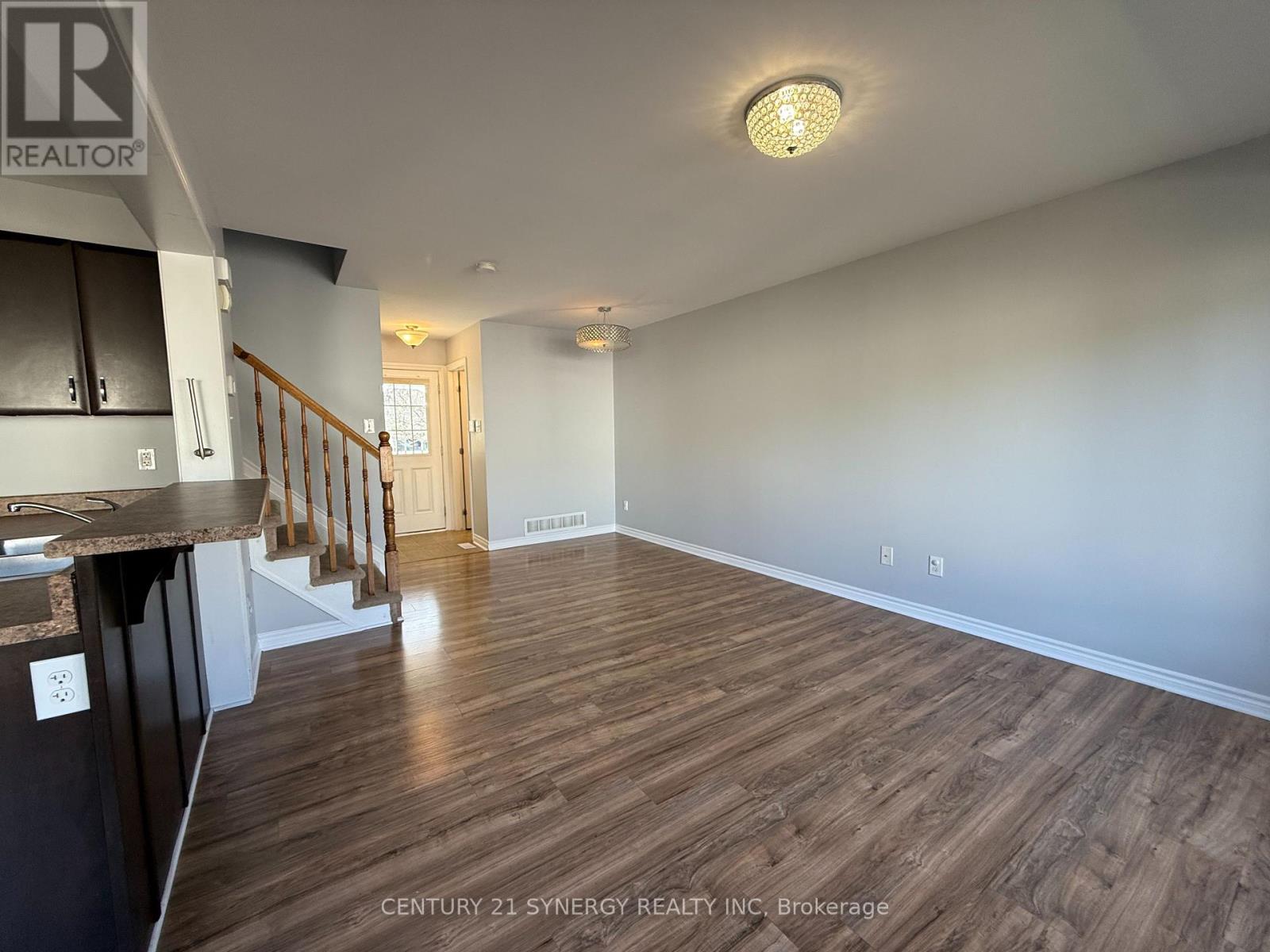 921 Messor Crescent, Ottawa, Ontario  K2S 0P2 - Photo 5 - X13659506