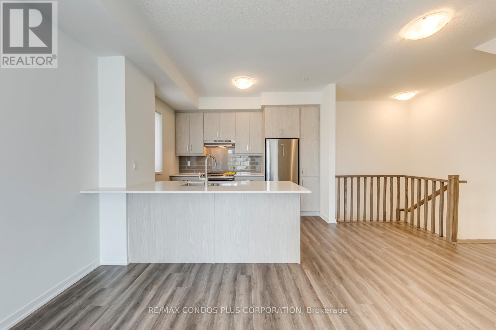 281 - 140 Honeycrisp Crescent, Vaughan, Ontario  L4K 0N7 - Photo 6 - N13659612