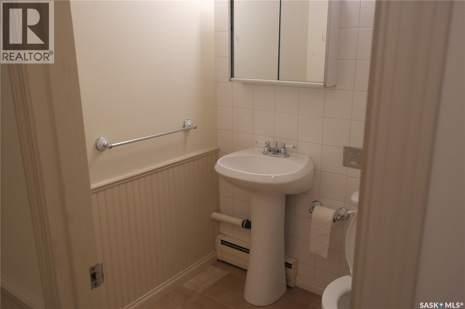459 6th Avenue Nw, Swift Current, Saskatchewan  S9H 0Y2 - Photo 28 - SK045176
