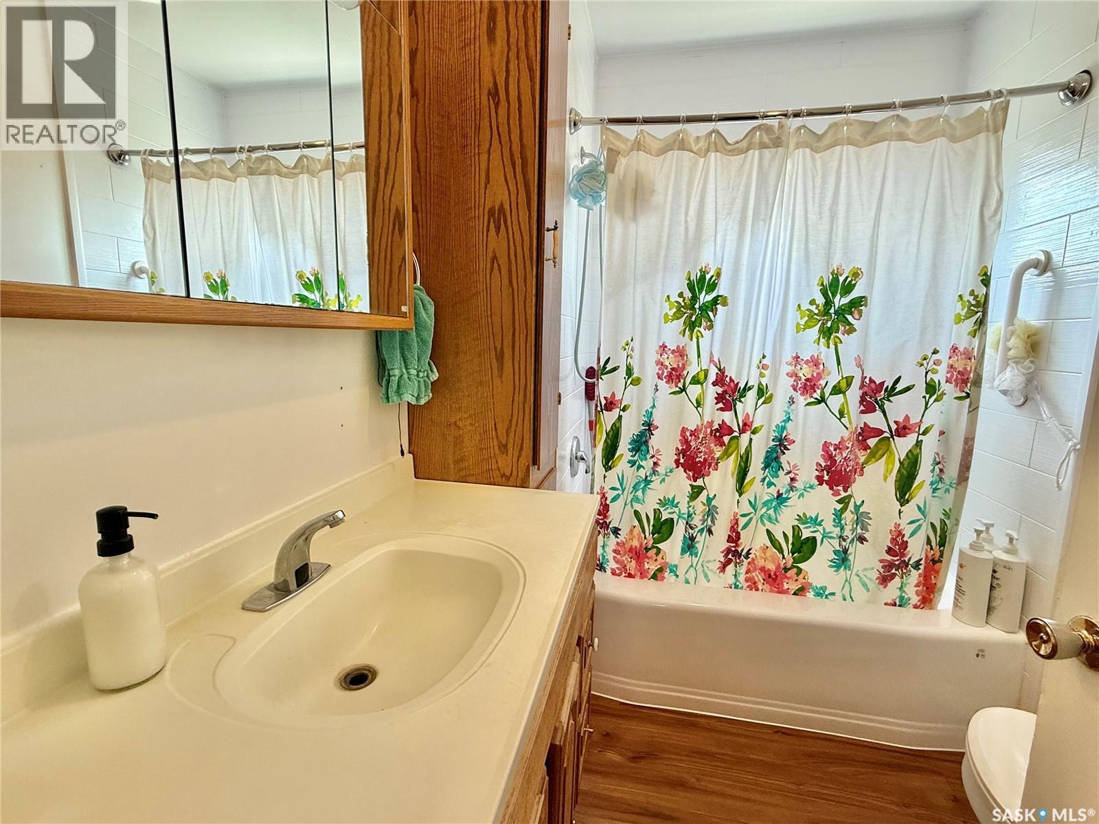 315 3rd Avenue W, Debden, Saskatchewan  S0J 0S0 - Photo 13 - SK045131
