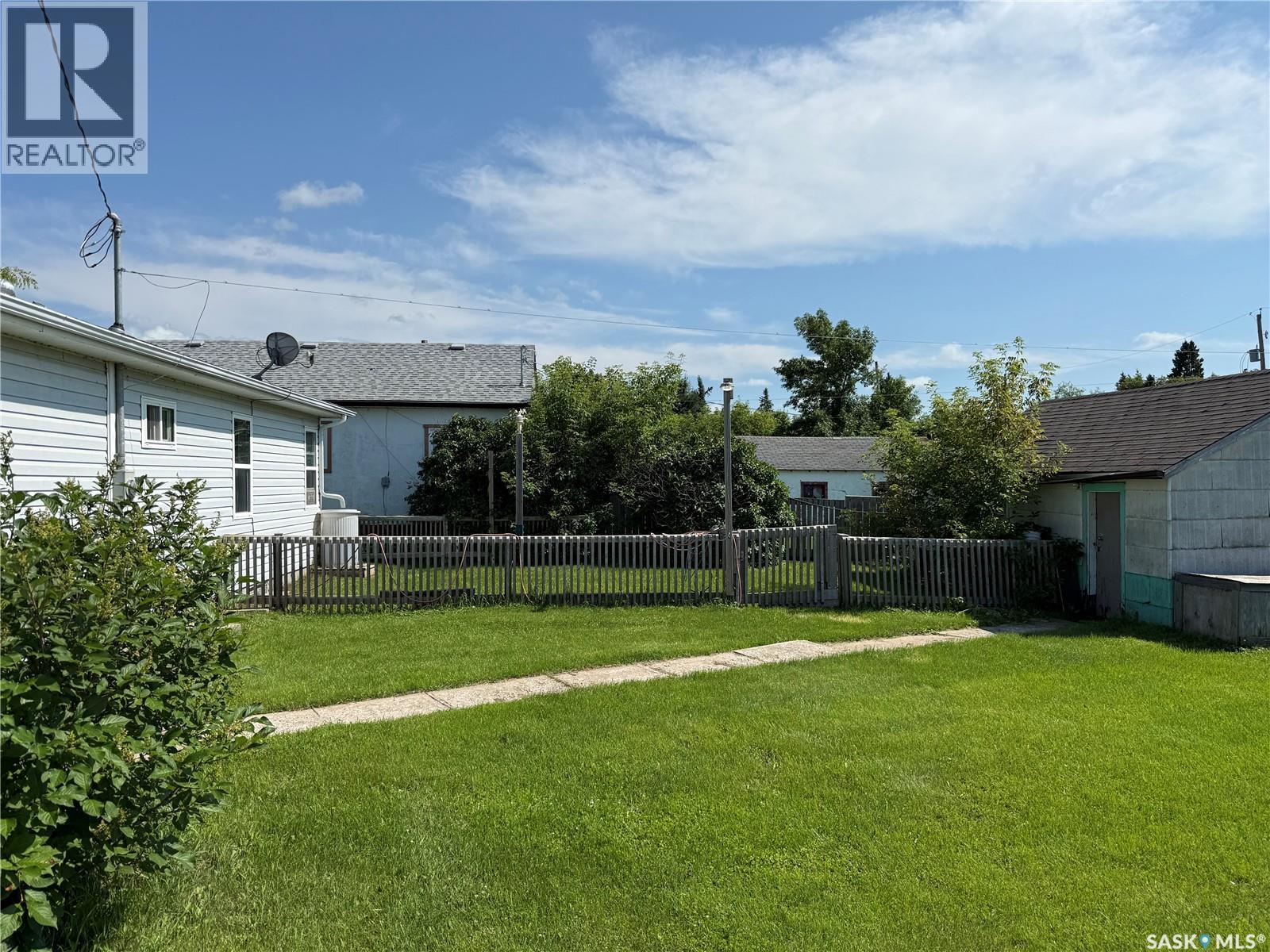 315 3rd Avenue W, Debden, Saskatchewan  S0J 0S0 - Photo 29 - SK045131