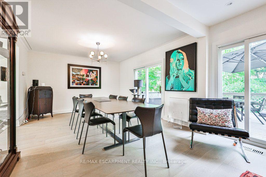 A - 1430 Hurontario Street, Mississauga, Ontario  L5G 3H4 - Photo 12 - W13659576