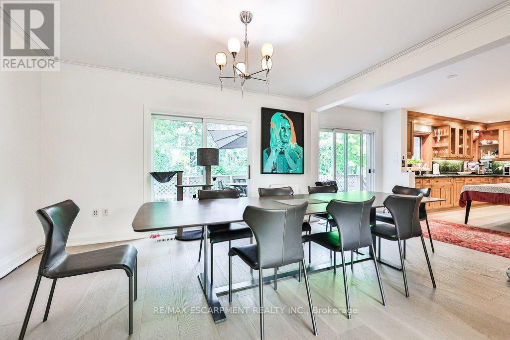A - 1430 Hurontario Street, Mississauga, Ontario  L5G 3H4 - Photo 13 - W13659576