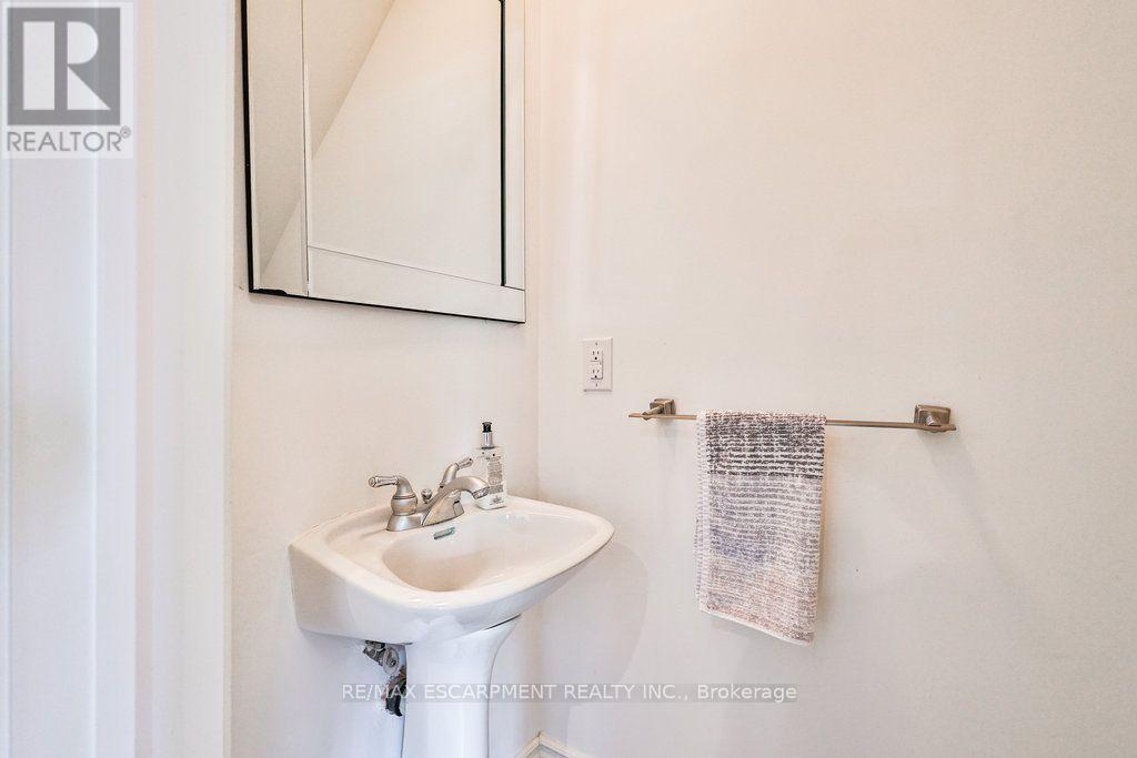 A - 1430 Hurontario Street, Mississauga, Ontario  L5G 3H4 - Photo 14 - W13659576