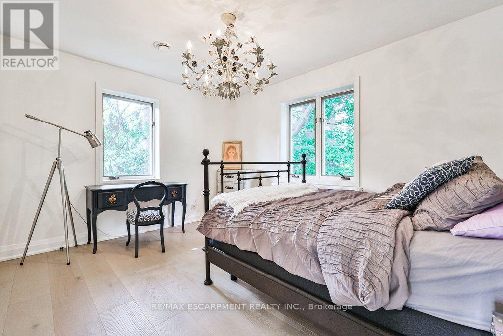 A - 1430 Hurontario Street, Mississauga, Ontario  L5G 3H4 - Photo 20 - W13659576