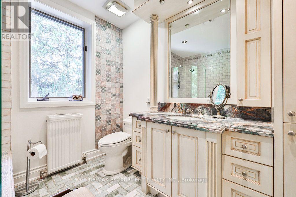 A - 1430 Hurontario Street, Mississauga, Ontario  L5G 3H4 - Photo 24 - W13659576