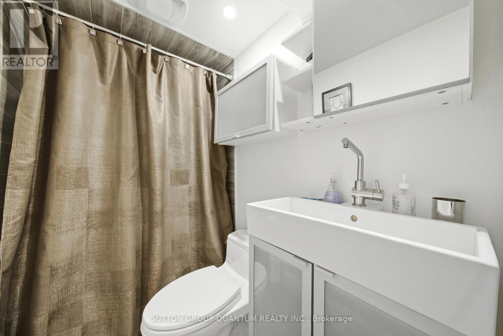 2345 Joshua Drive, Burlington, Ontario  L7L 6N6 - Photo 27 - W13659606