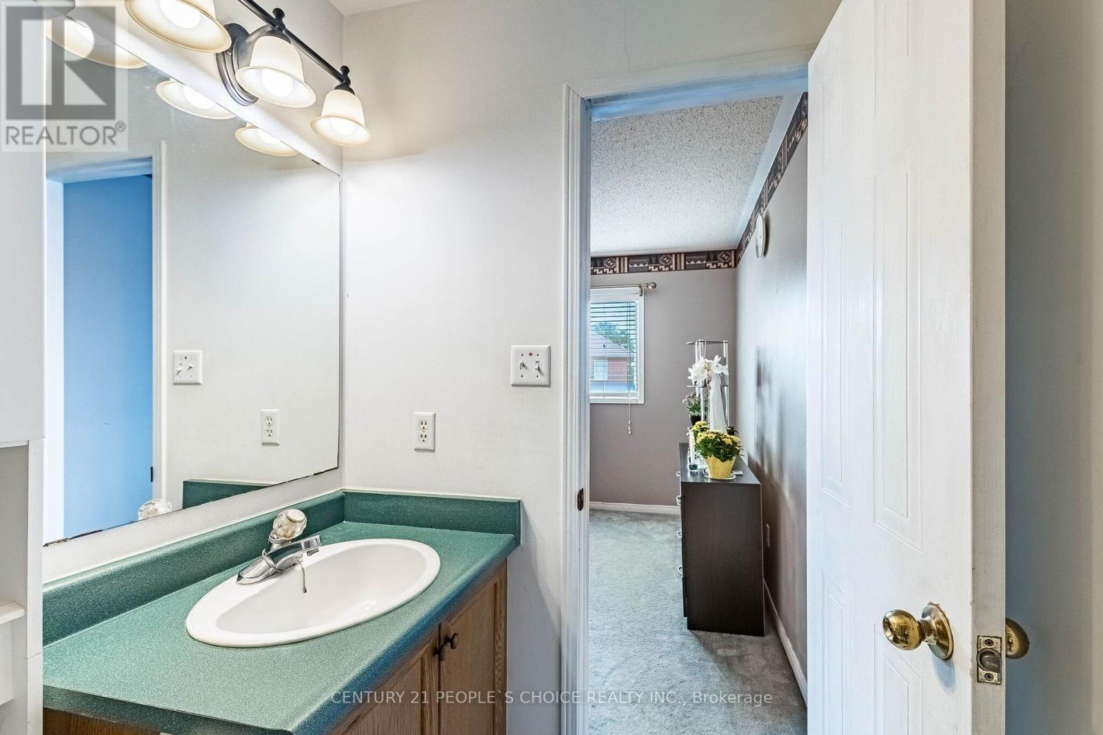 30 Brisbane Court, Brampton, Ontario  L6R 1V4 - Photo 29 - W13659616