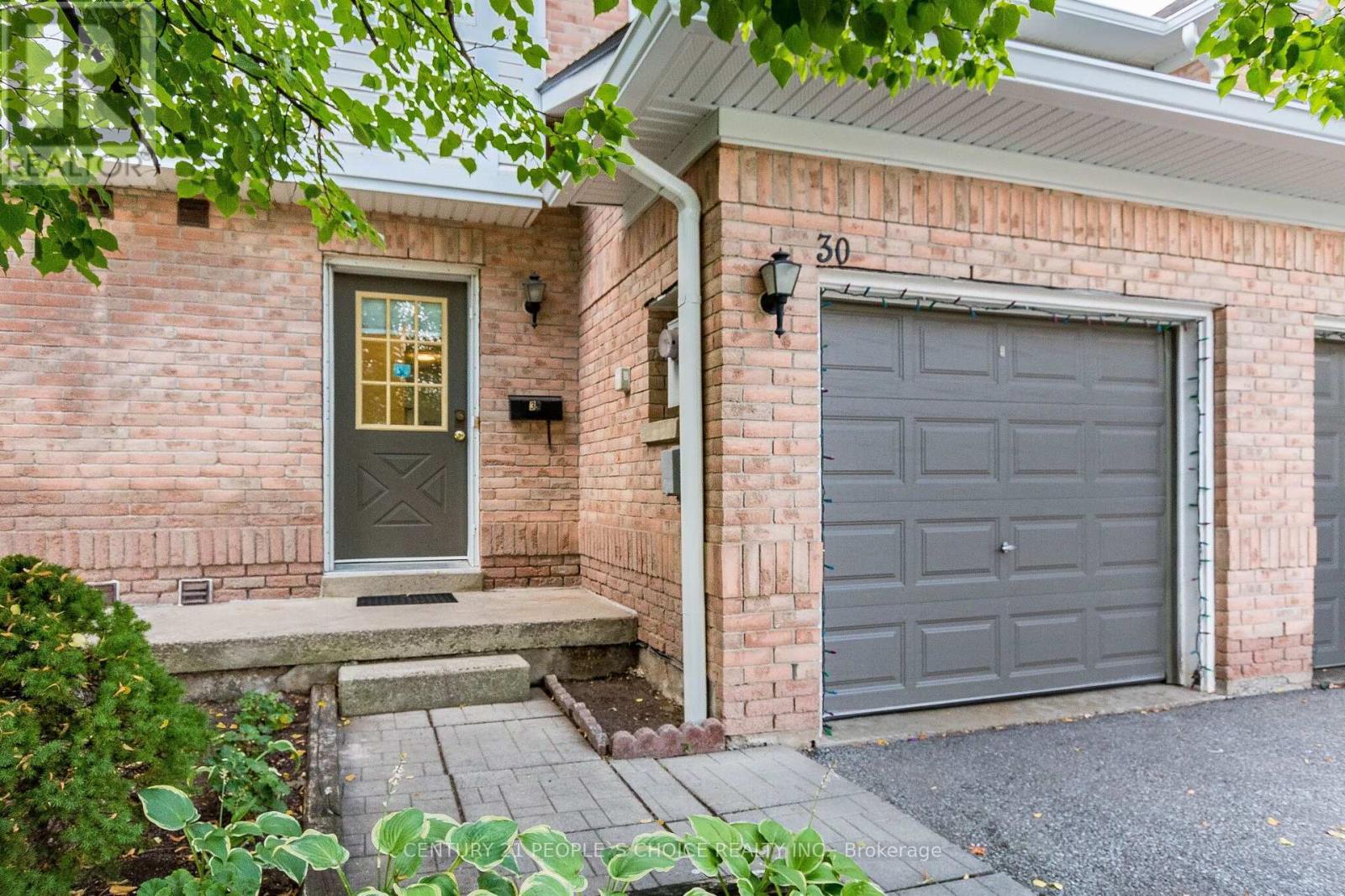 30 Brisbane Court, Brampton, Ontario  L6R 1V4 - Photo 3 - W13659616