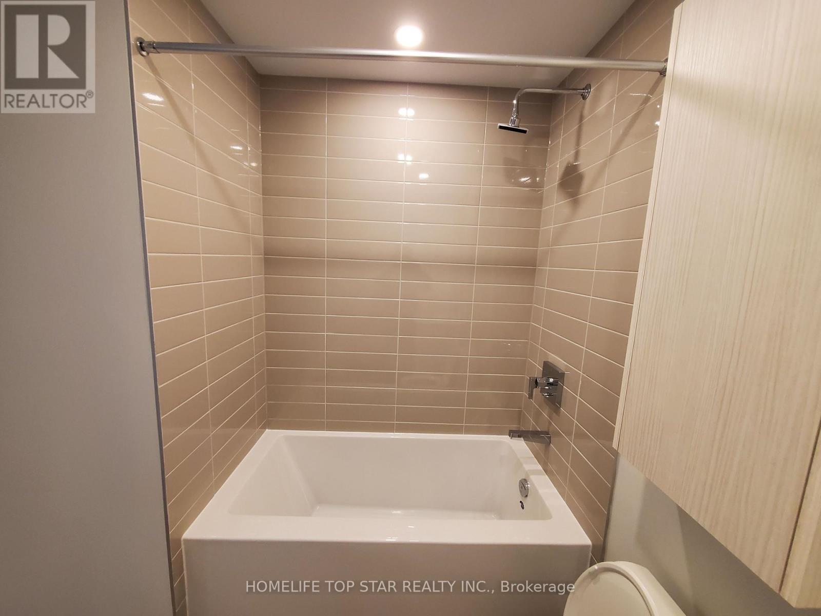 620 - 430 Square One Drive, Mississauga, Ontario  L5B 3Y1 - Photo 12 - W13659622