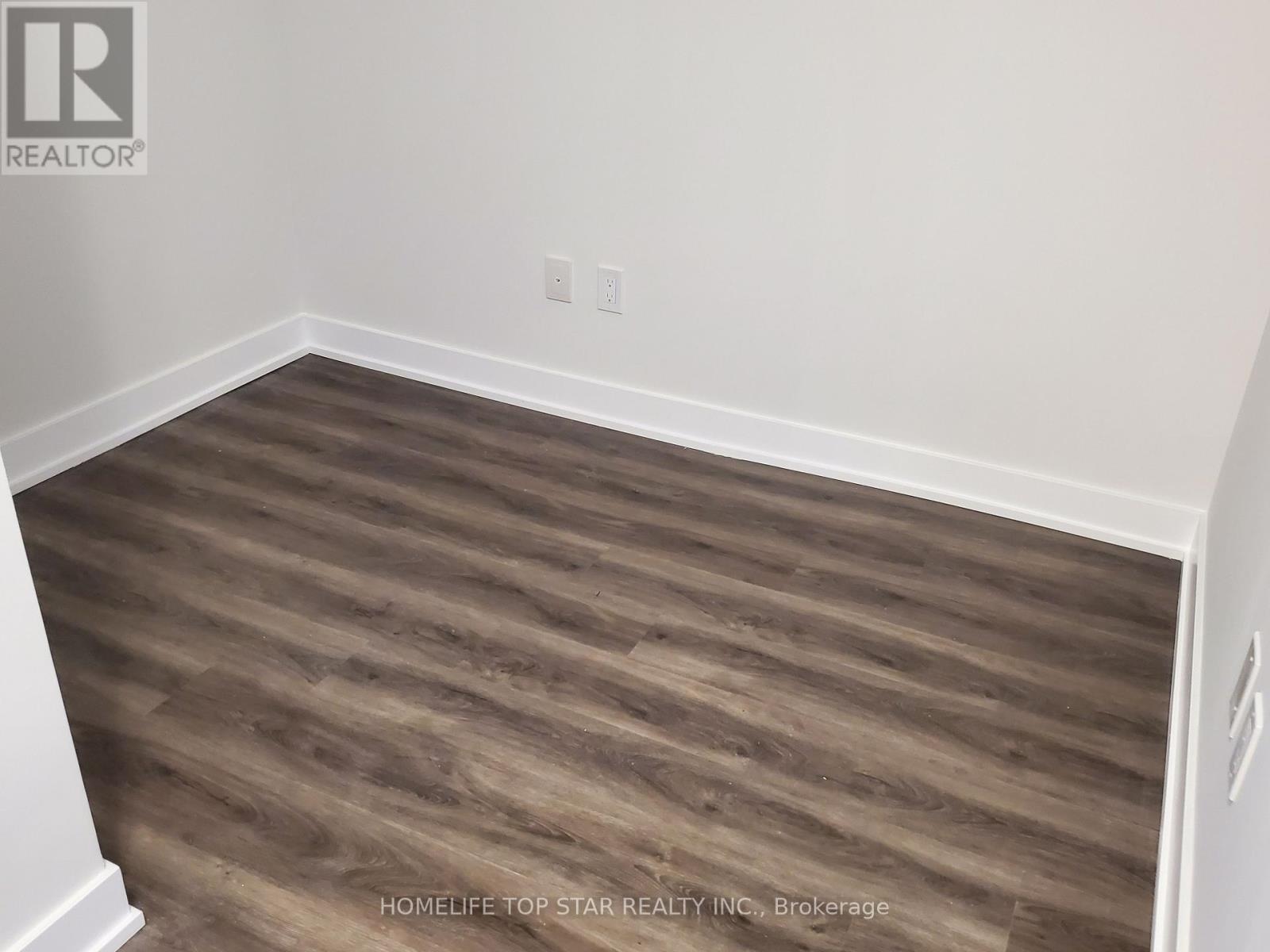 620 - 430 Square One Drive, Mississauga, Ontario  L5B 3Y1 - Photo 6 - W13659622