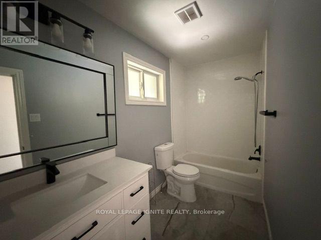 11 Fulwell Crescent, Toronto, Ontario  M3J 1Y4 - Photo 22 - W13659632