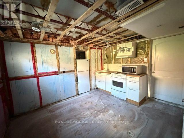 11 Fulwell Crescent, Toronto, Ontario  M3J 1Y4 - Photo 31 - W13659632