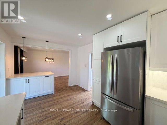 11 Fulwell Crescent, Toronto, Ontario  M3J 1Y4 - Photo 9 - W13659632