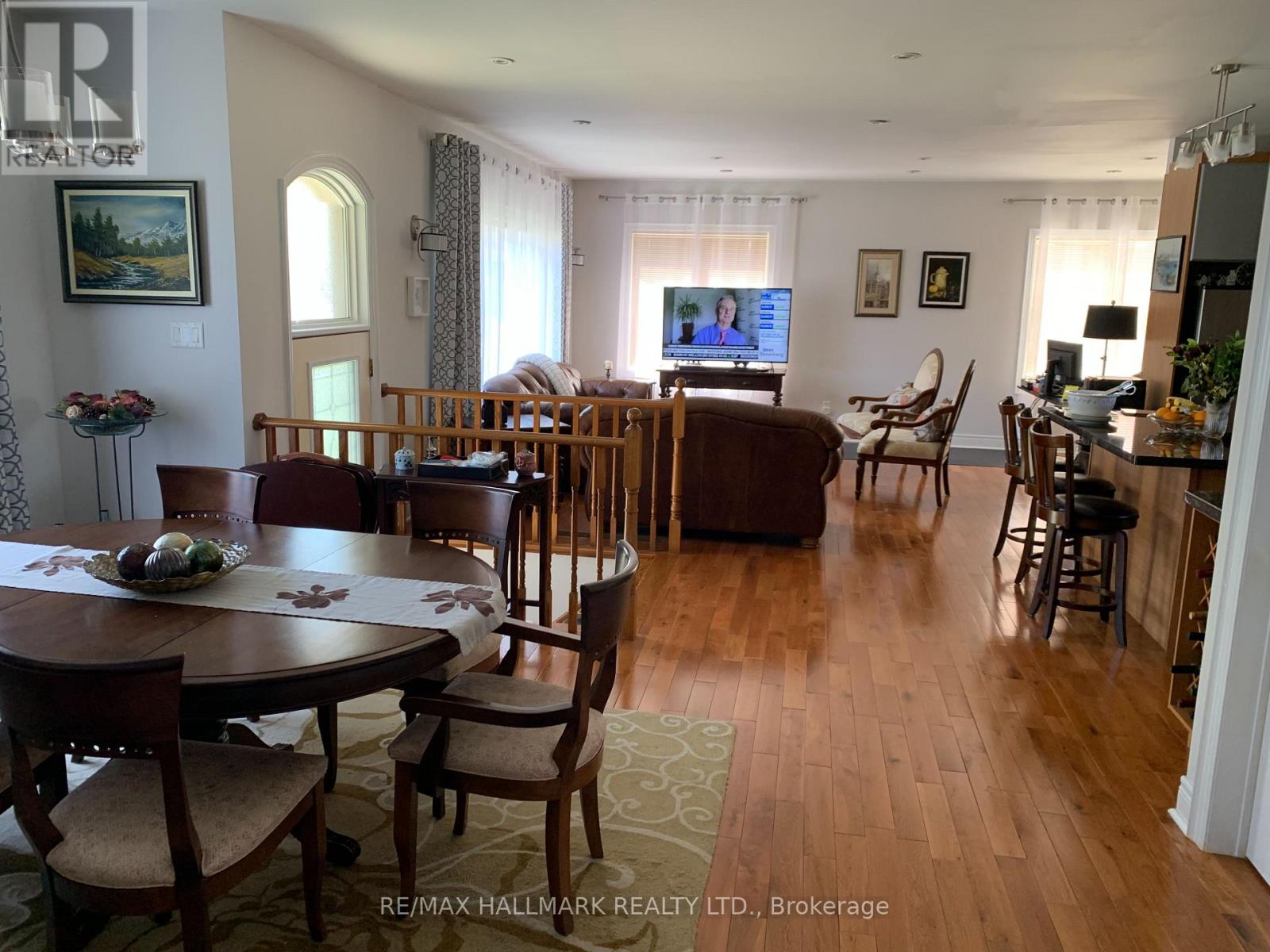 6 Griggsden Avenue, Toronto, Ontario  M9P 2Z5 - Photo 24 - W13659634