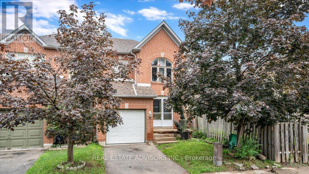 9 Brocklebank Court, Brampton, Ontario L6X 4N6 - Photo 1 - W13659646