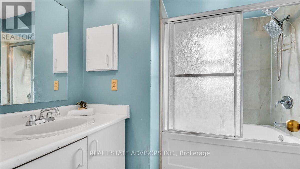 9 Brocklebank Court, Brampton, Ontario L6X 4N6 - Photo 14 - W13659646
