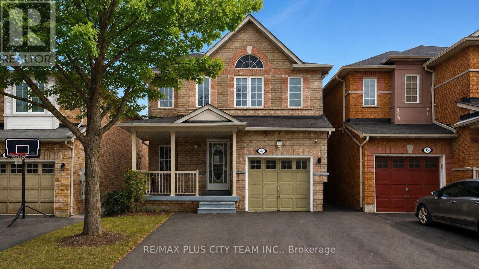 4 SLESSOR LANE, brampton (bram east), Ontario