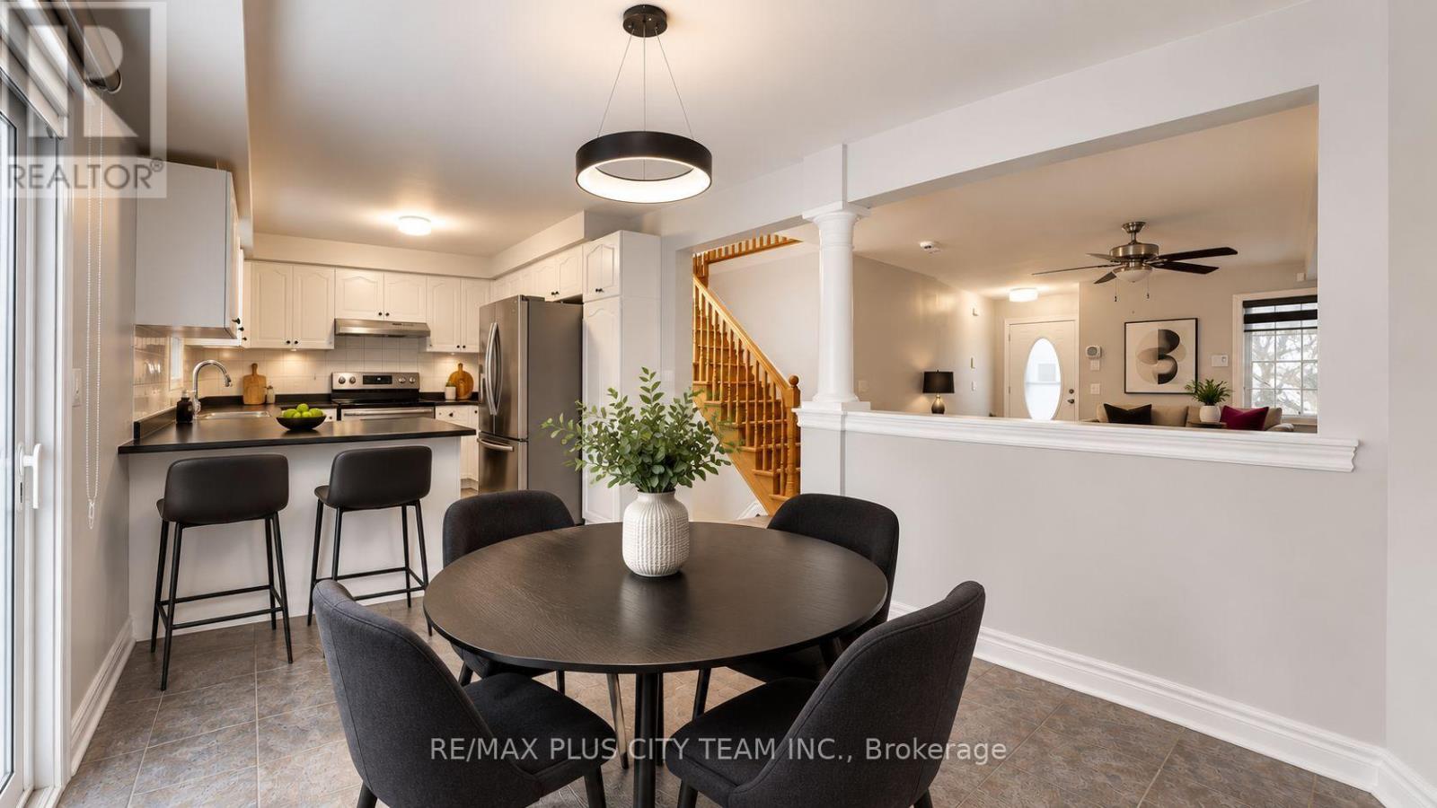 4 Slessor Lane, Brampton (Bram East), Ontario  L6P 1M3 - Photo 6 - W13659664